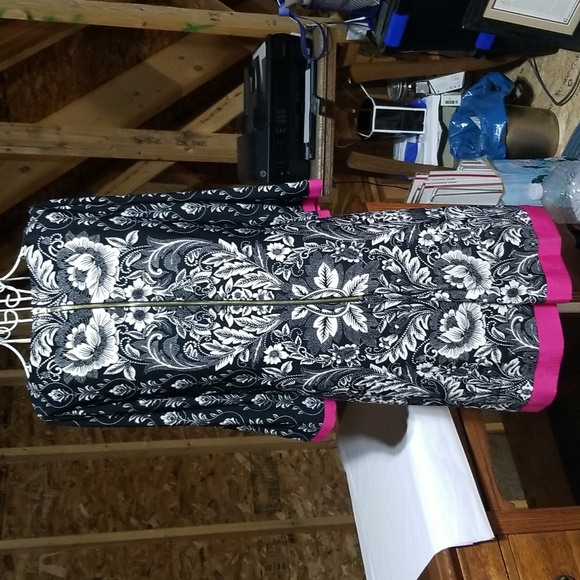 Eliza J Dress. Size 4. - Picture 4 of 9